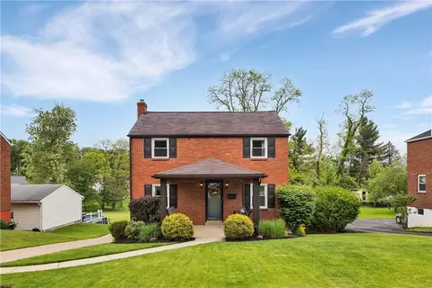121 Demar Blvd, Canonsburg, PA 15317
