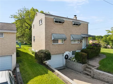 2710 Race St, Pittsburgh, PA 15235