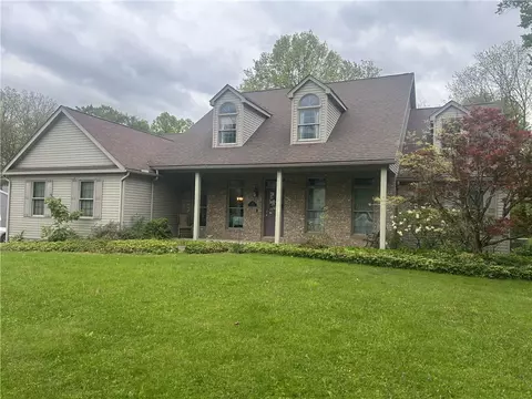 295 Pine Ln, Mercer, PA 16137