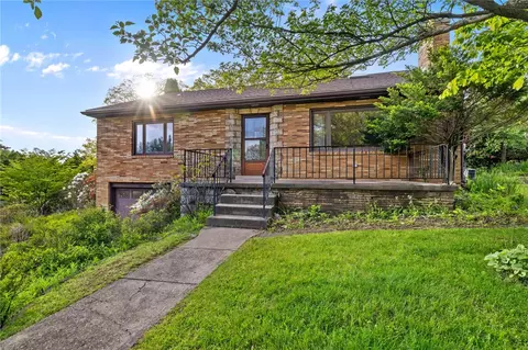 409 Sylvania Dr, Pittsburgh, PA 15229