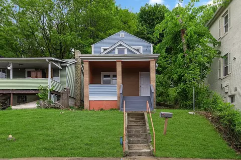 1216 Beaver Rd, Ambridge, PA 15003