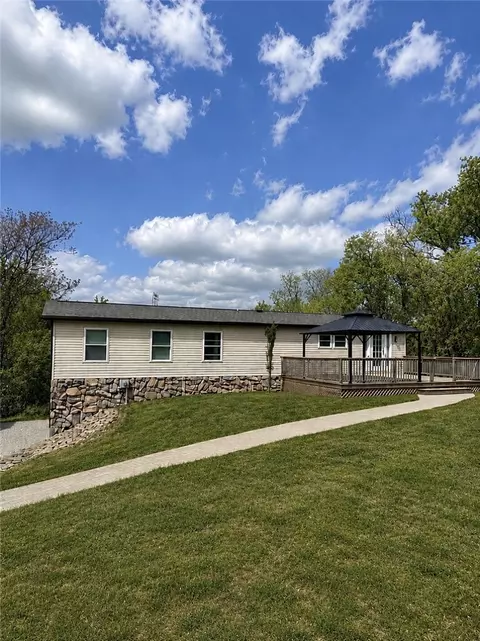 28 Ridge Rd, Burgettstown, PA 15021