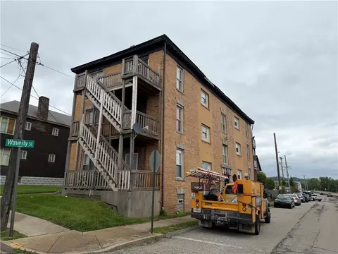 7500 Ellesmere St, Pittsburgh, PA 15218