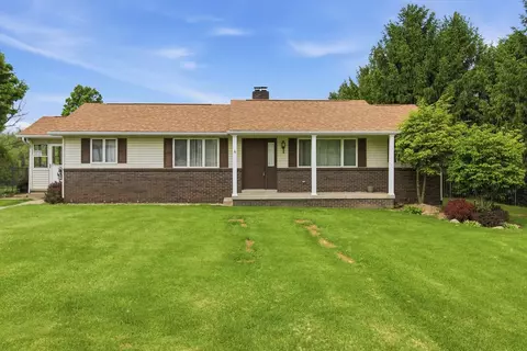 116 Woodland Acres Ln, Rostraver, PA 15012