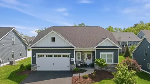 328 Maid Marion Ln, Canonsburg, PA 15317