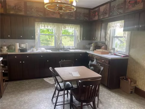 Kitchen - 1055 E Lake Rd, Transfer, PA 16154 photo 1 of 1