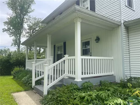 Exterior - 1055 E Lake Rd, Transfer, PA 16154 photo 9 of 13