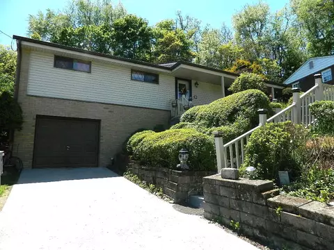 405 Peters Dr, Glenshaw, PA 15116