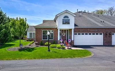 4804 Senate Ct, Valencia, PA 16059