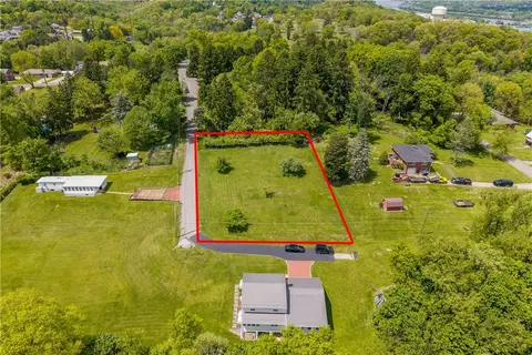 0 Moreland Dr, Coraopolis, PA 15108