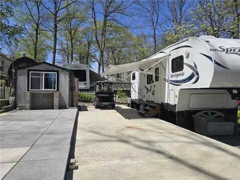 1150 W Park Rd Lot B177 Beaver Pass, Slippery Rock, PA 16057