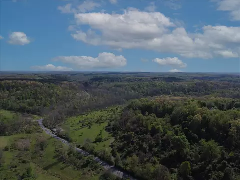 5685 N Montour Rd, Gibsonia, PA 15044