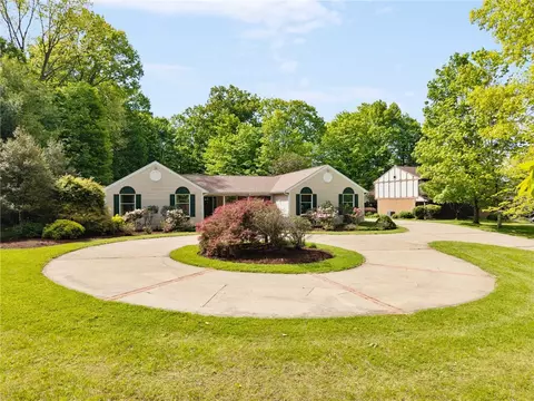 1015 1st St Ext, Trafford, PA 15085