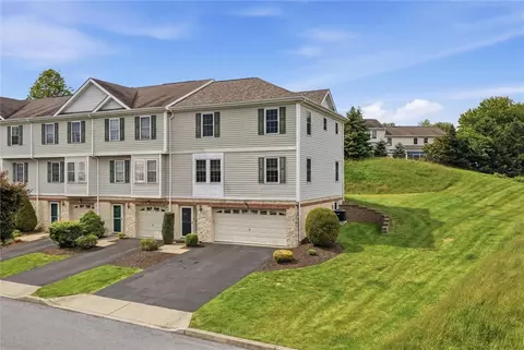 2000 Duncan Ln, Pittsburgh, PA 15236
