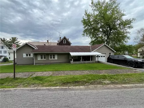406 S Penn St, Punxsutawney, PA 15767
