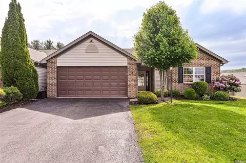 3 Medinah Ct, Greensburg, PA 15601