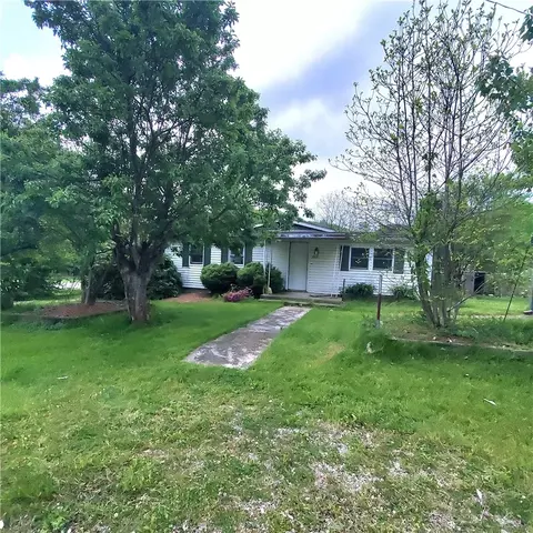 203 Rock Ave, Beaver Falls, PA 15010