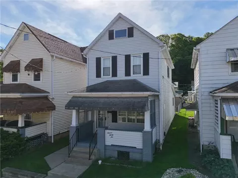 1136 6th Ave, Ford City, PA 16226