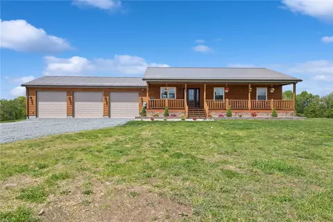 394 Mountain View Rd, New Florence, PA 15944
