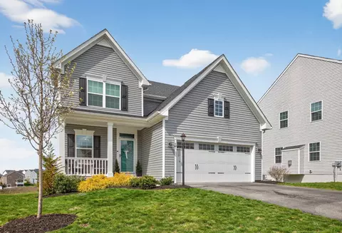 621 Burberry Blvd, Zelienople, PA 16063
