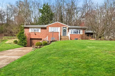 110 Lilac Ln, Valencia, PA 16059