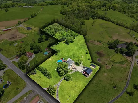 2976 Henderson Rd, Washington, PA 15301