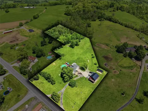 2976 Henderson Rd, Washington, PA 15301