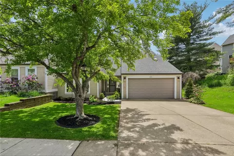 2621 Hunters Point Dr, Wexford, PA 15090