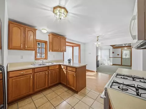 Kitchen - 1306 Chapel Rd, Monaca, PA 15061 photo 2 of 2