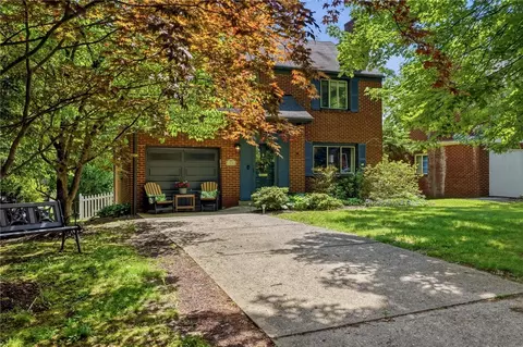 332 Old Farm Rd, Pittsburgh, PA 15228