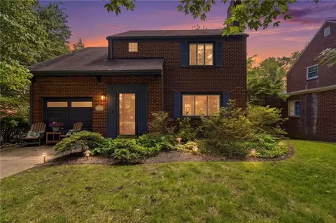 332 Old Farm Rd, Pittsburgh, PA 15228