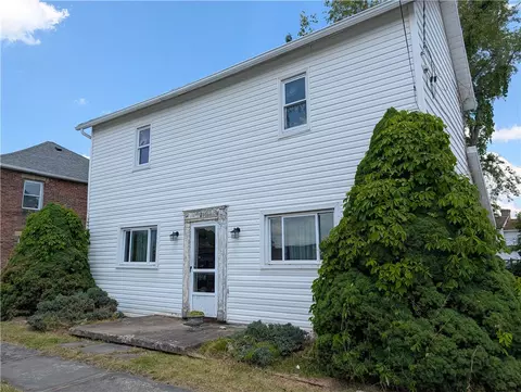 216 Wayne St, Roscoe, PA 15477
