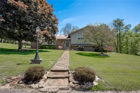 125 Crane Dr, Kittanning, PA 16201