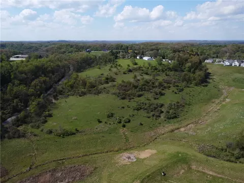 5696 N Montour Rd, Gibsonia, PA 15044