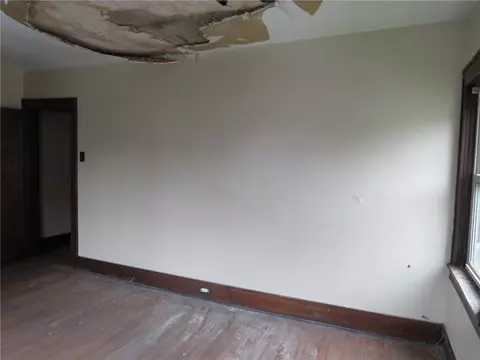Bedroom - 263-265 Donnan Ave, Washington, PA 15301 photo 2 of 18