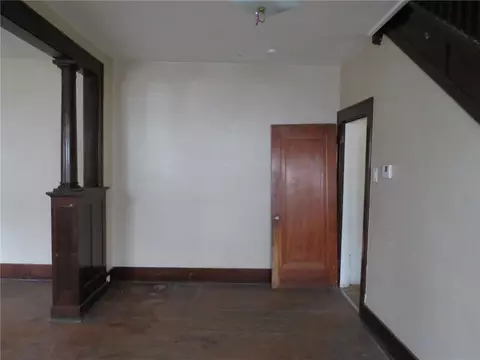 Living - 263-265 Donnan Ave, Washington, PA 15301 photo 3 of 16