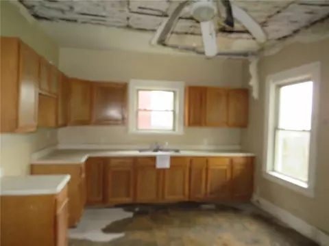 Kitchen - 263-265 Donnan Ave, Washington, PA 15301 photo 4 of 4