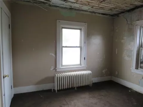 Bedroom - 263-265 Donnan Ave, Washington, PA 15301 photo 18 of 18