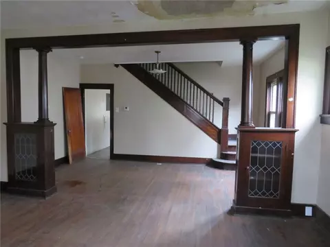 Living - 263-265 Donnan Ave, Washington, PA 15301 photo 7 of 16