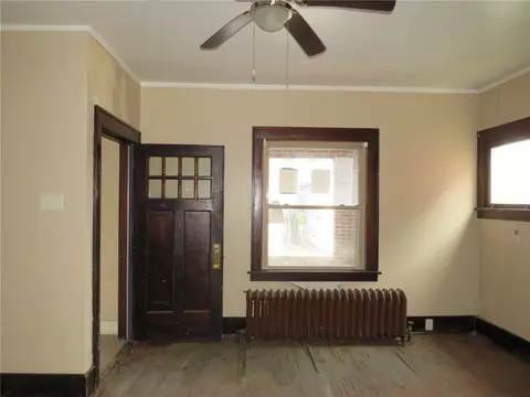 Living - 263-265 Donnan Ave, Washington, PA 15301 photo 14 of 16
