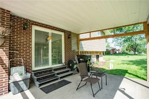 Exterior - 858 Monaca Rd, Monaca, PA 15061 photo 2 of 9