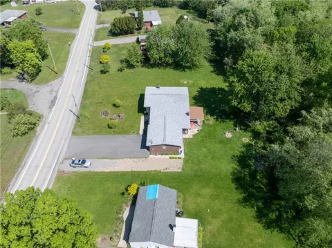 View/Area - 858 Monaca Rd, Monaca, PA 15061 photo 4 of 6