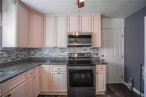 Kitchen - 858 Monaca Rd, Monaca, PA 15061 photo 4 of 6