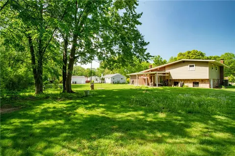 Exterior - 858 Monaca Rd, Monaca, PA 15061 photo 6 of 9