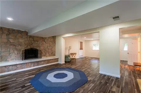 Living - 858 Monaca Rd, Monaca, PA 15061 photo 6 of 7