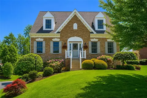 306 Providence Dr, Wexford, PA 15090