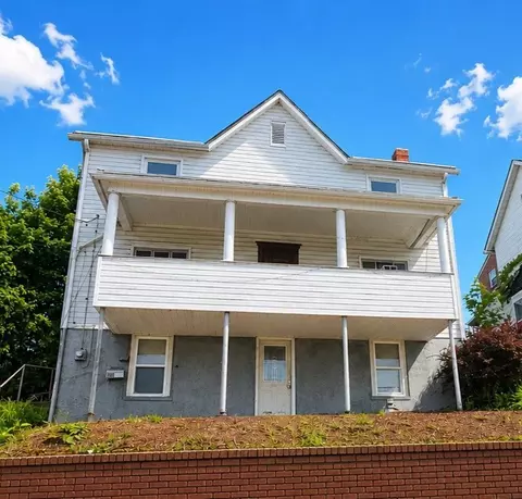319 Lowell, Vandergrift, PA 15690
