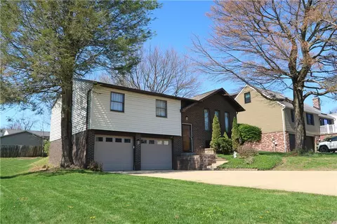 114 Fairview Dr, Irwin, PA 15642