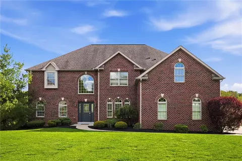 306 Hedgerow Dr, Venetia, PA 15367