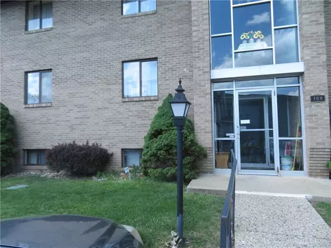 101 Piper Ln #101, Butler, PA 16001
